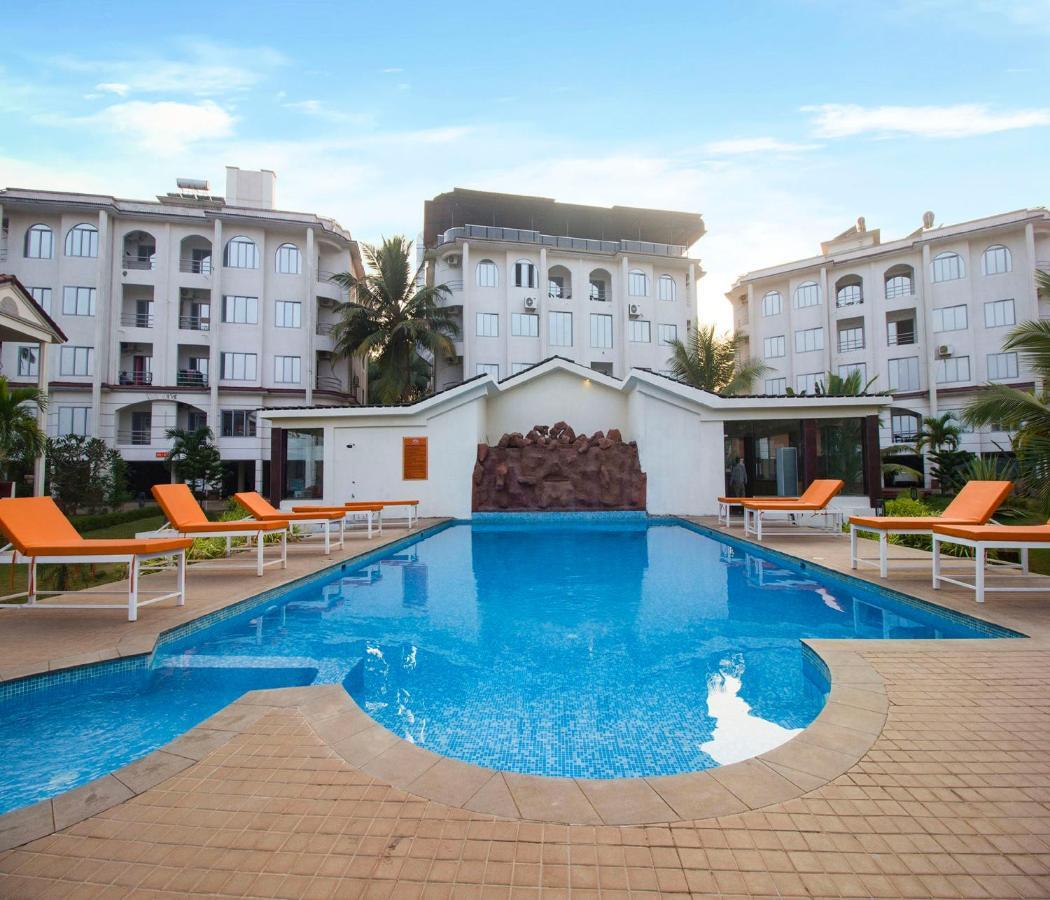 Span Suites & Villa Morjim Exterior foto